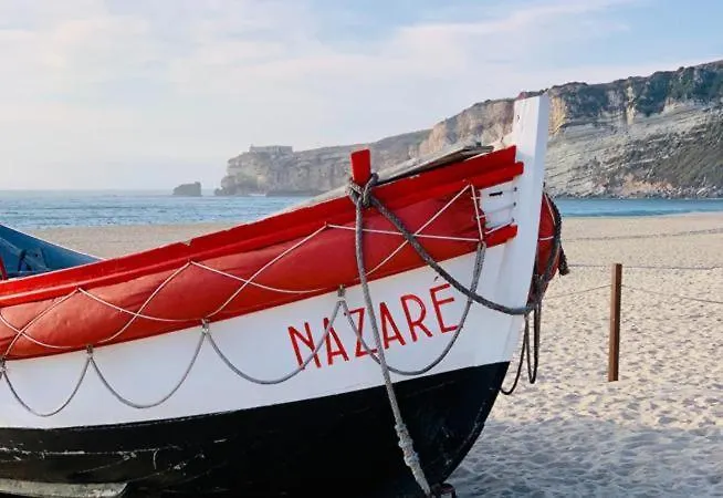 Daire Sunset Terrace - Beachfront With Private Parking Nazaré