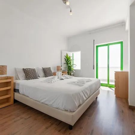 Appartamento Sunset Terrace - Beachfront With Private Parking *