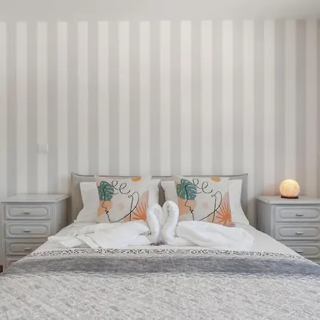 Appartamento Sunset Terrace - Beachfront With Private Parking