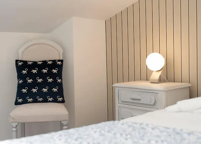 公寓 Sunset Terrace - Beachfront With Private Parking 纳扎雷