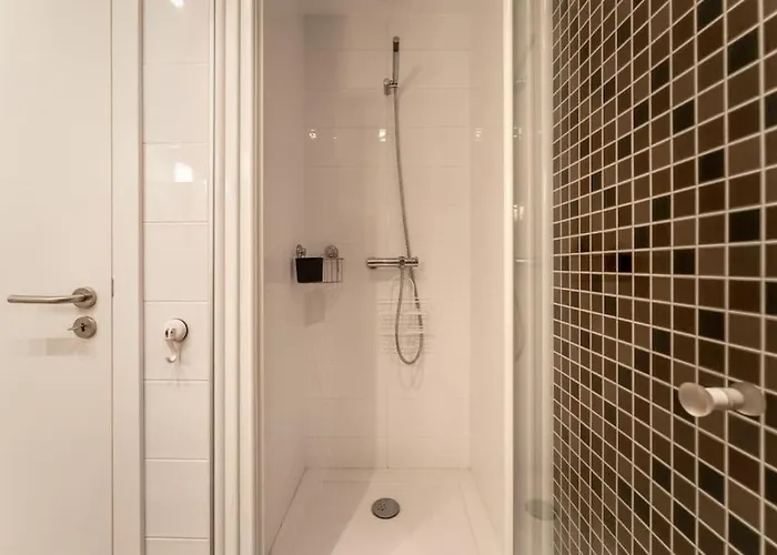 Sunset Terrace - Beachfront With Private Parking 公寓