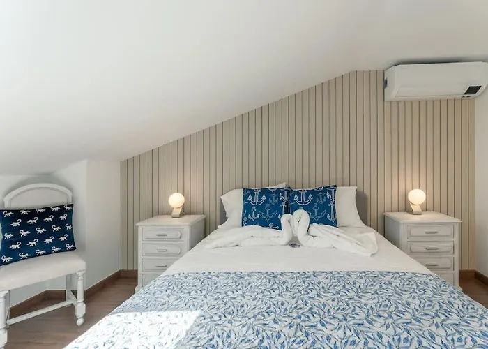 Sunset Terrace - Beachfront With Private Parking 公寓 纳扎雷