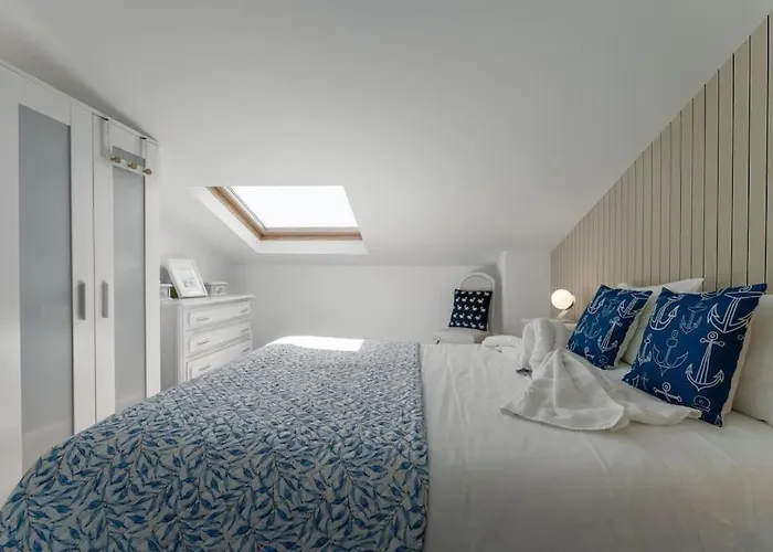 Sunset Terrace - Beachfront With Private Parking 纳扎雷