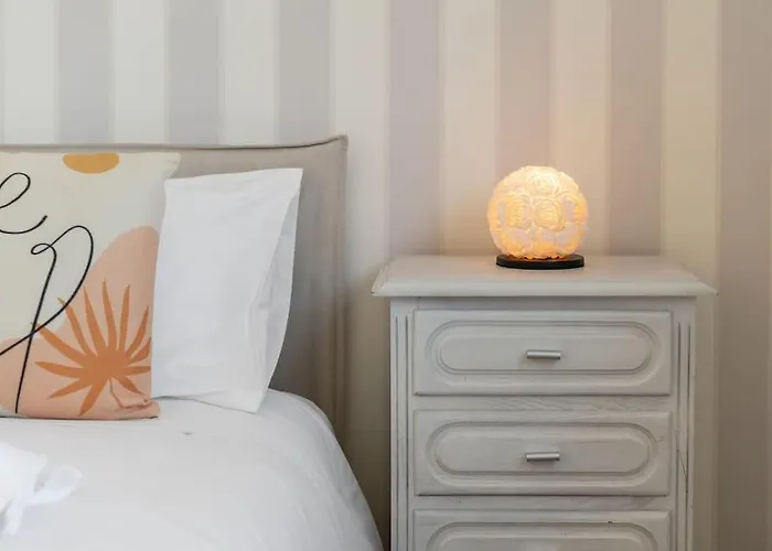 公寓 Sunset Terrace - Beachfront With Private Parking *